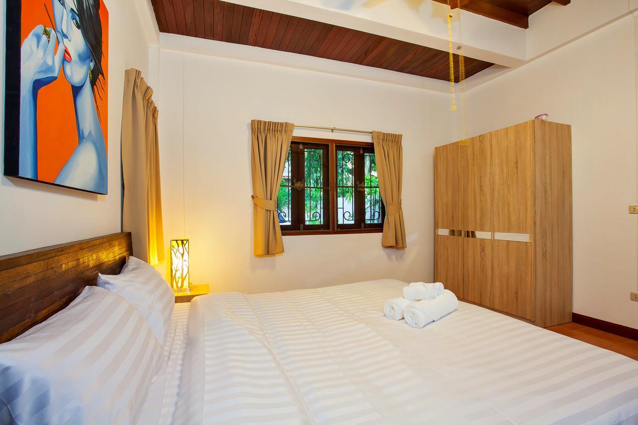 Traditional Thai Villa Nikkie In Tropical Nature, 4Br & Pool, Near Rawai Beach Nai Harn Exteriör bild